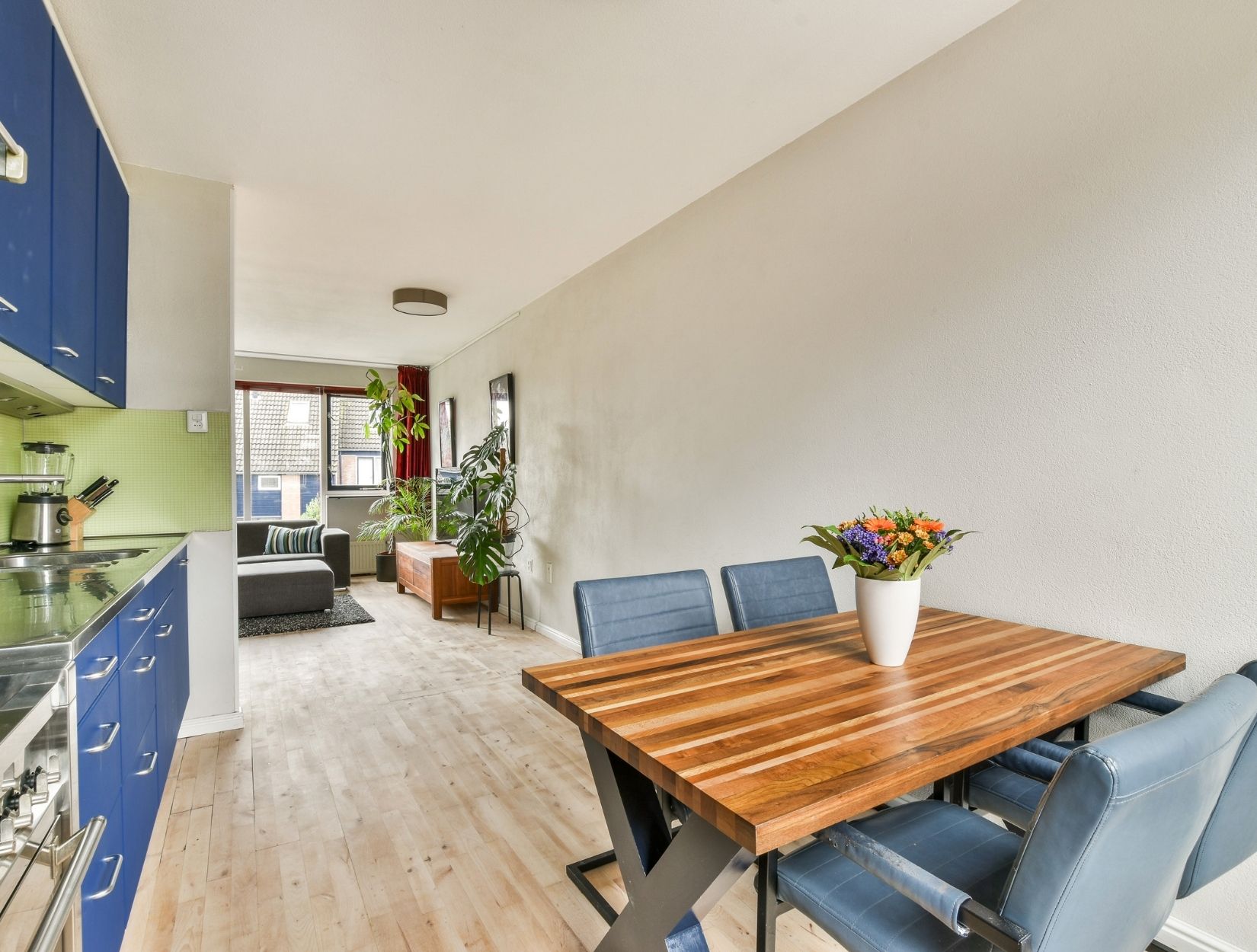 Where can I find professional home cleaning checklist services?